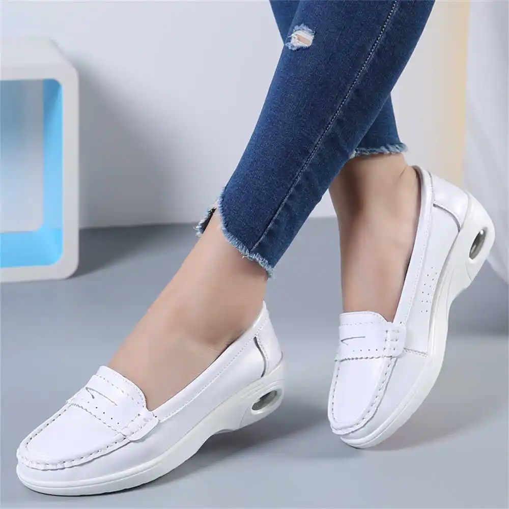 Thick Sole Slipon White Traine - Streetwear Brand Global review and price