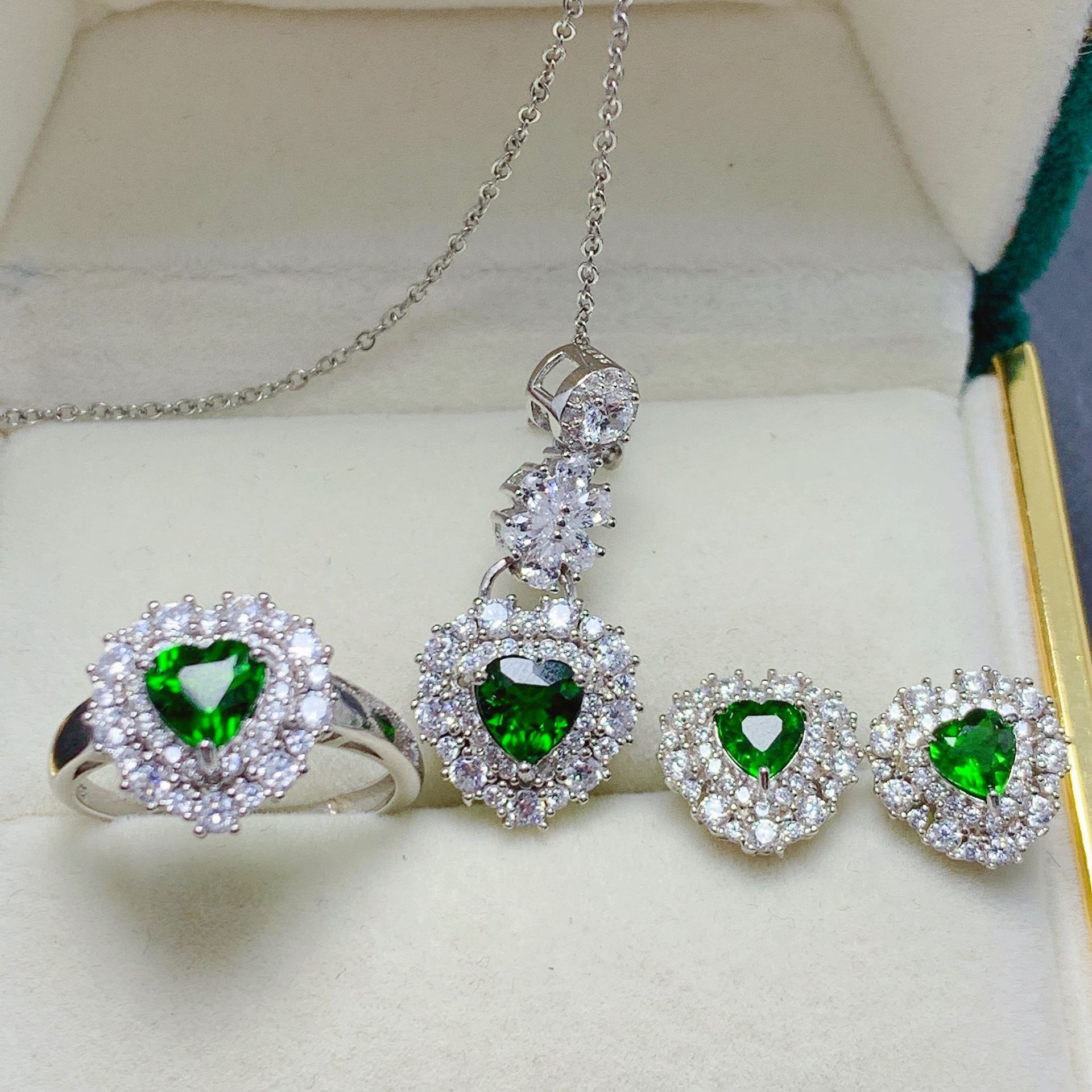 Natural Chrome Diopside Silver - Chrome Hearts Ring review and price